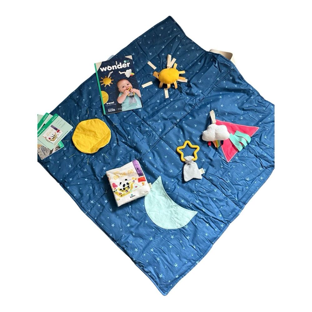 Kiwi Co Panda Crate Tummy Time Travel Set Hand Eye Coordination Educational Toys